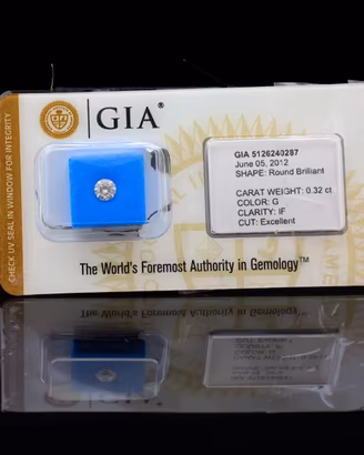 GIA DIAMANTE NATURALE  TAGLIO BRILLANTE 0.32 CT