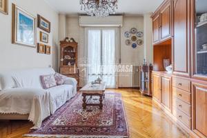 VENDITA TRILOCALE CON AMPIO BALCONE!