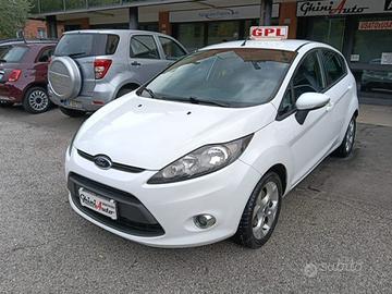 FORD Fiesta 1.4 5 porte Bz.- GPL Titanium *unipr