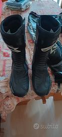 Tuta divisibile in pelle Spike + stivali 