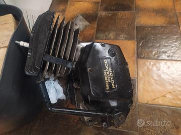 Motore come da foto gira ...