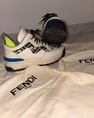 Sneaker Fendi.