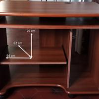 Mobile porta computer in legno con ruote