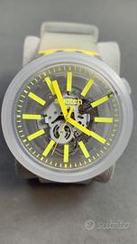 Orologio Swatch trasparente