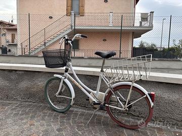 Bicicletta tipo "Graziella"