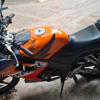 pezzi ricambio honda cbr125r  del 2004
