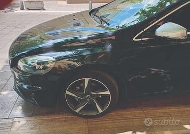 VOLVO V40 R DESIGN