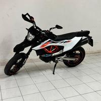 ktm 690 SMC R 2019 depo a libretto A2