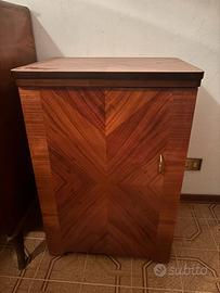 Cucitrice Necchi con mobiletto