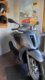 Piaggio medley 125