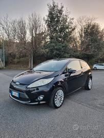 FORD FIESTA TITANIUM 