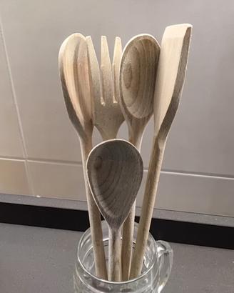 Mestoli in legno