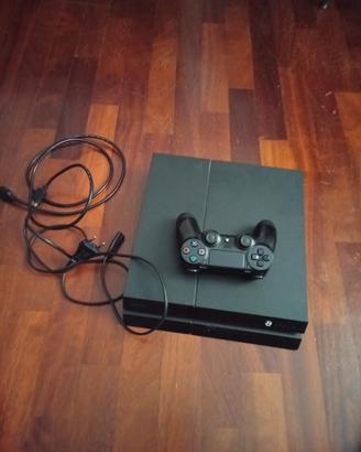 PS4  completa con pad e caricatore