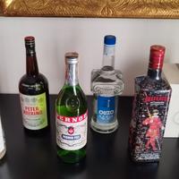 bottiglie da collezione , whisky , cognac , ecc.