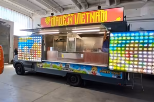 AUTONEGOZIO paninoteca ambulante food truck