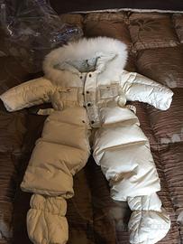 Tuta in piuma bianca momcler 6/9 m