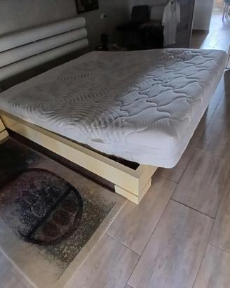 Materasso + letto matrimoniale