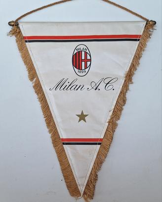 Gagliardetto Milan anni 80