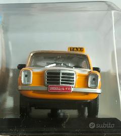 Mercedes 240D - Taxi Beirut - 1970 (C6-60)
