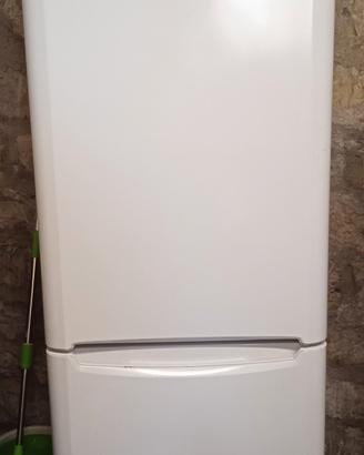 Frigorifero e Congelatore Indesit