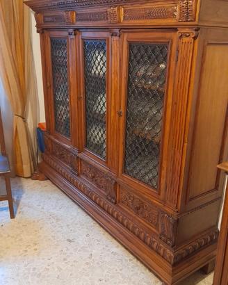 Credenza