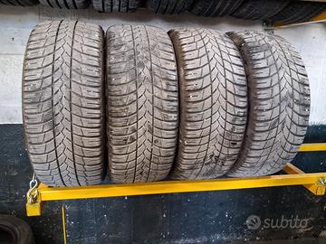 4 GOMME COME NUOVE