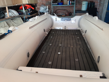 Gommone pari al nuovo