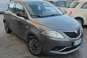Lancia Ypsilon 1.3 MJT 16V 95 CV 5 porte S&S Plati