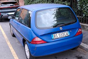 lancia ypsilon 2001