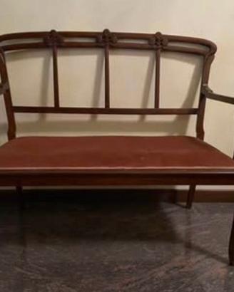 divanetto stile liberty