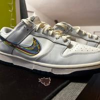 Nike Dunk Low bianche swoosh multicolor