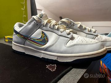 Nike Dunk Low bianche swoosh multicolor
