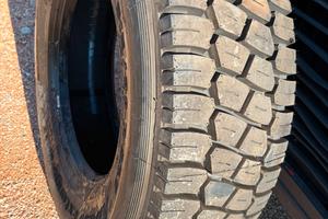 G15 - Gomme per camion di varie misure