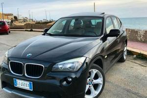 BMW X1   177 CV  xdrive 20d .  Tetto apribile 