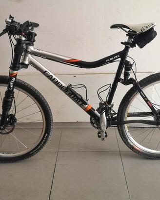 bici Cannondale Mountain bike