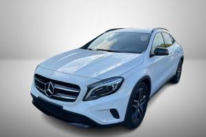 MERCEDES-BENZ GLA 180 d Premium