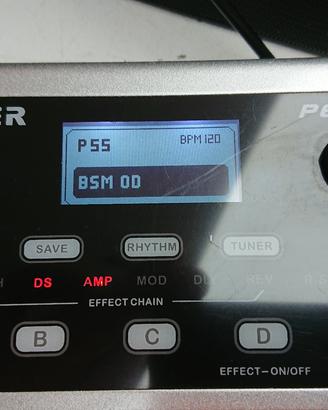 multieffetto per chitarra mooer pe100