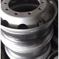 Cerchi nuovi x autocarro 10 fori