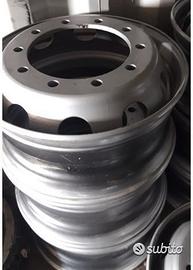 Cerchi nuovi x autocarro 10 fori