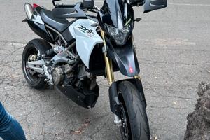 Aprilia Dorsoduro 750
