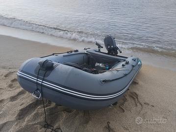 gommone 330m piu motore 