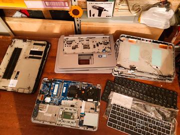 hp elitebook 820 g3 scocche e ricambi vari