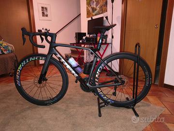 Treck Madone sl 6 gen 8 taglia 54+ prolunghe