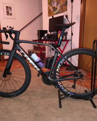 Treck Madone sl 6 gen 8 taglia 54+ prolunghe