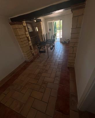 Dépendance con giardino e posto auto 