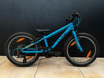 Bimbo Cube Acid 200 (Usata)