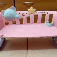 Lettino giocattolo per bambole
