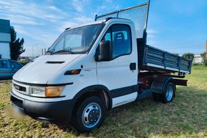 Iveco Daily 35c11 ribaltabile trilaterale CON GARA