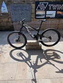 GT Force X Carbon 27.5 / 650B – XTR – Fox Factory 