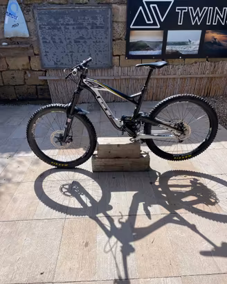 GT Force X Carbon 27.5 / 650B – XTR – Fox Factory 